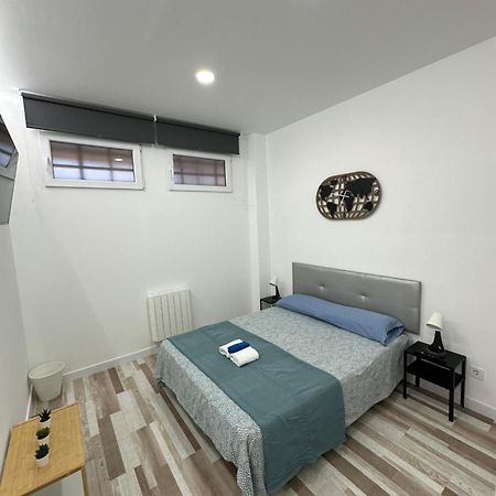 Alojamiento Fantasia Madrid Exterior foto